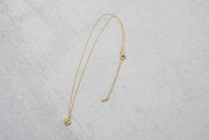 Crystal Clover Necklace in Gold