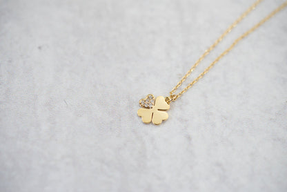 Crystal Clover Necklace in Gold